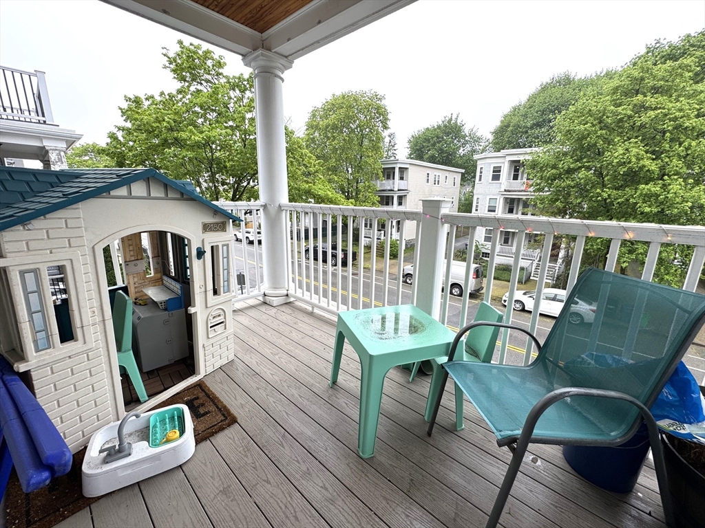 242 Belgrade Ave, Roslindale