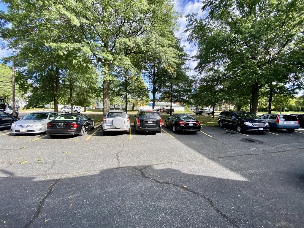 68 Readville, Hyde Park