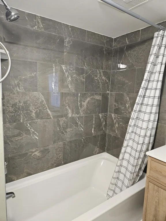 44 Chestnut St, Marlborough