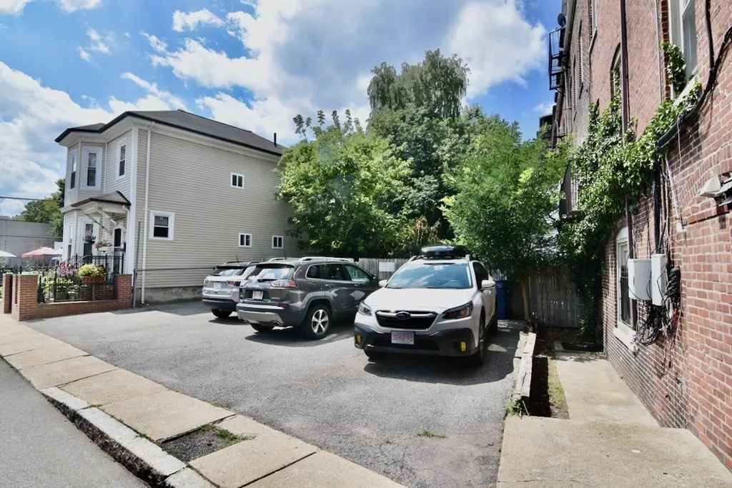 17 Savin Hill Ave, Dorchester