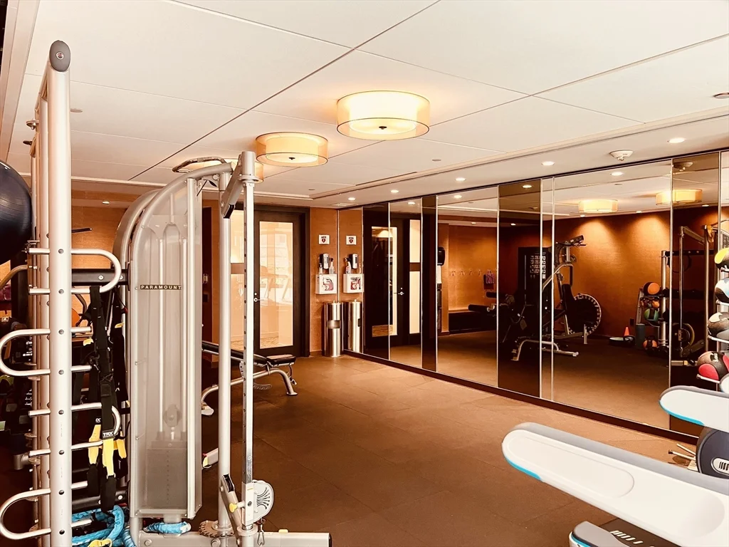 32 Traveler St, South End