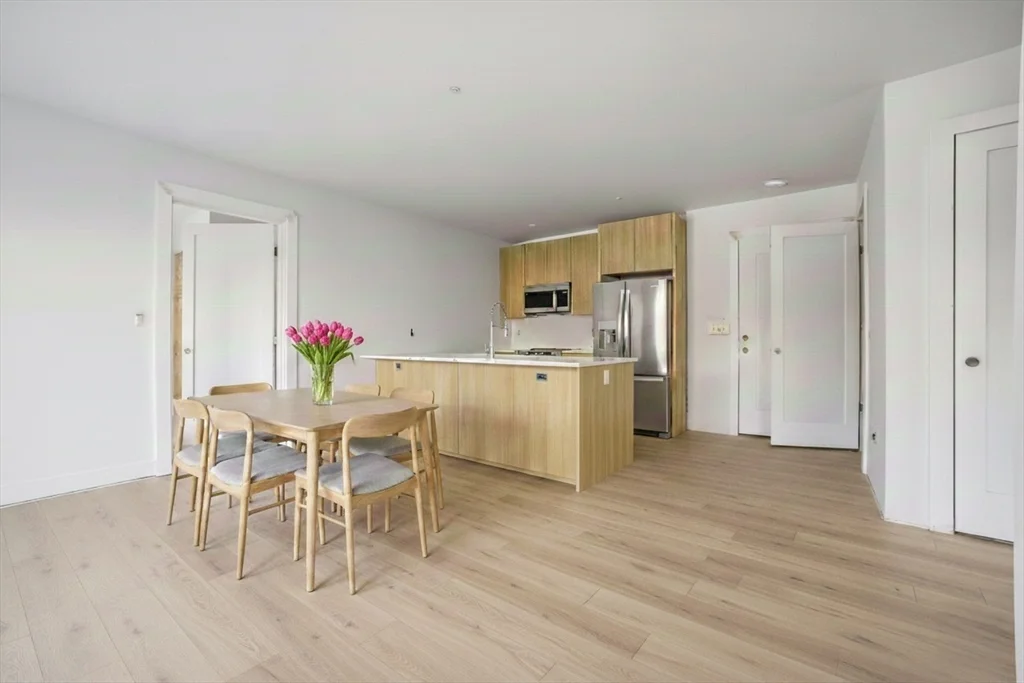 1035 Commonwealth Ave, Allston