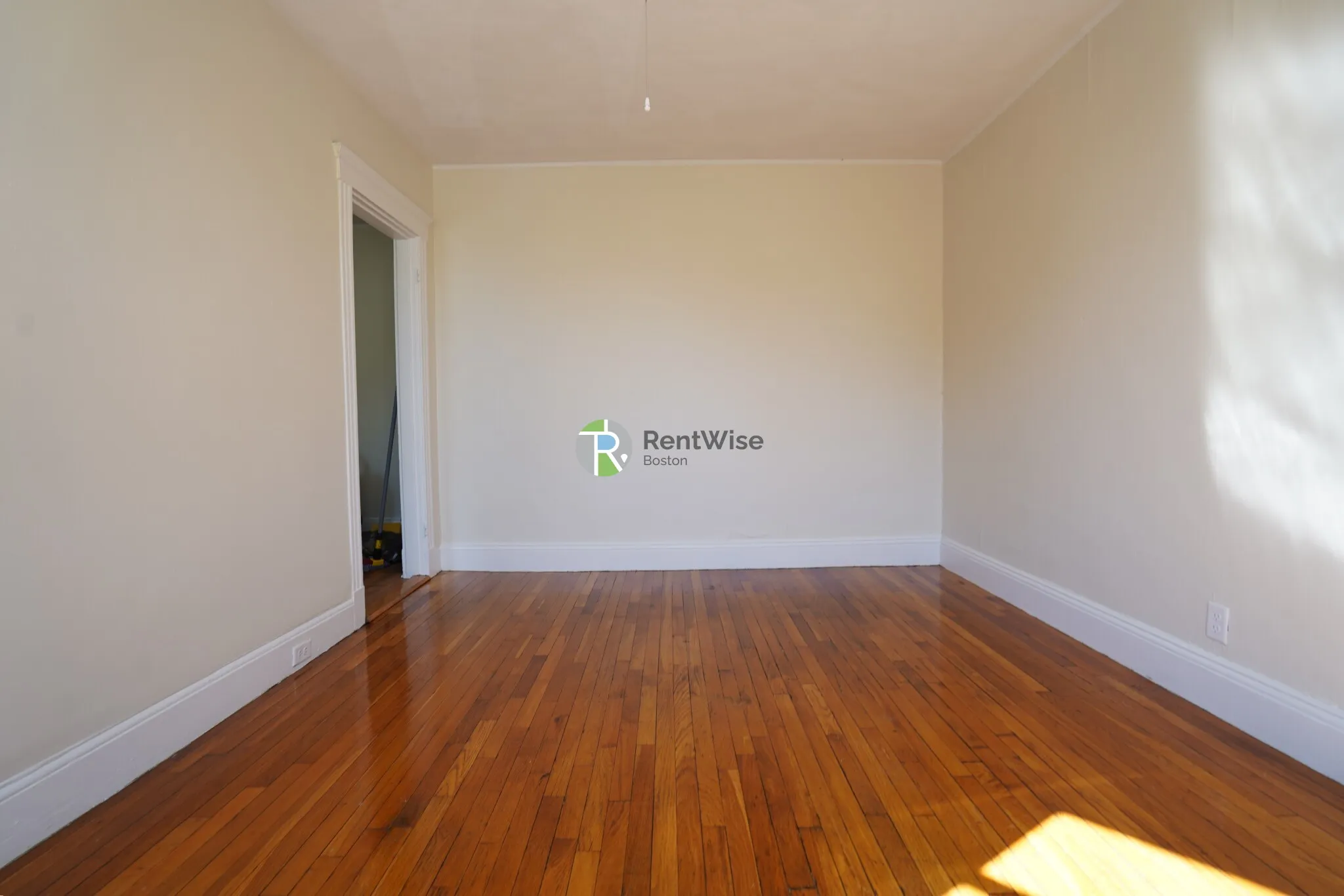 1185 Boylston St, Fenway