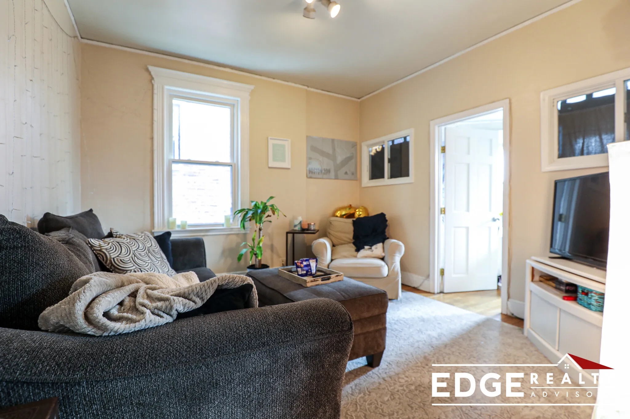 1725 Commonwealth Ave, Brighton