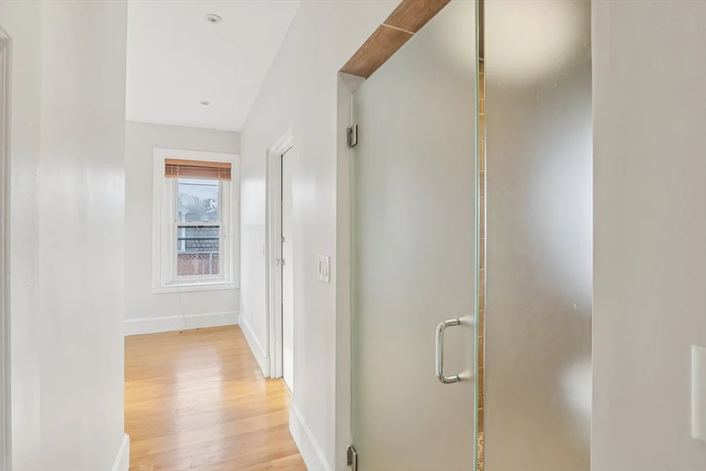 583 Massachusetts Ave, Roxbury