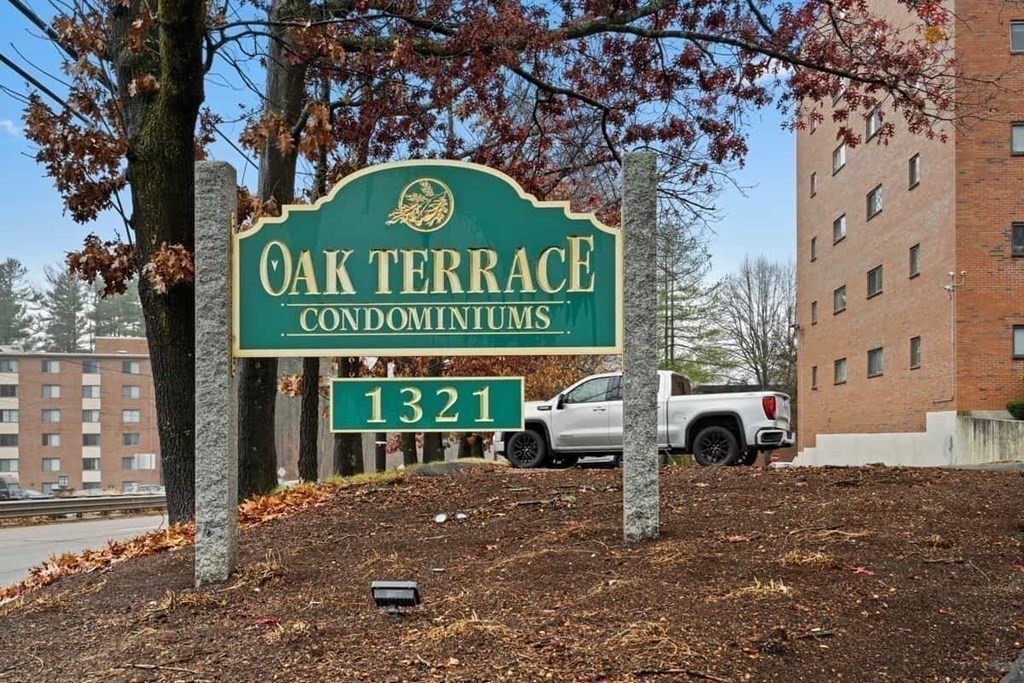 1321 Worcester Rd, Framingham