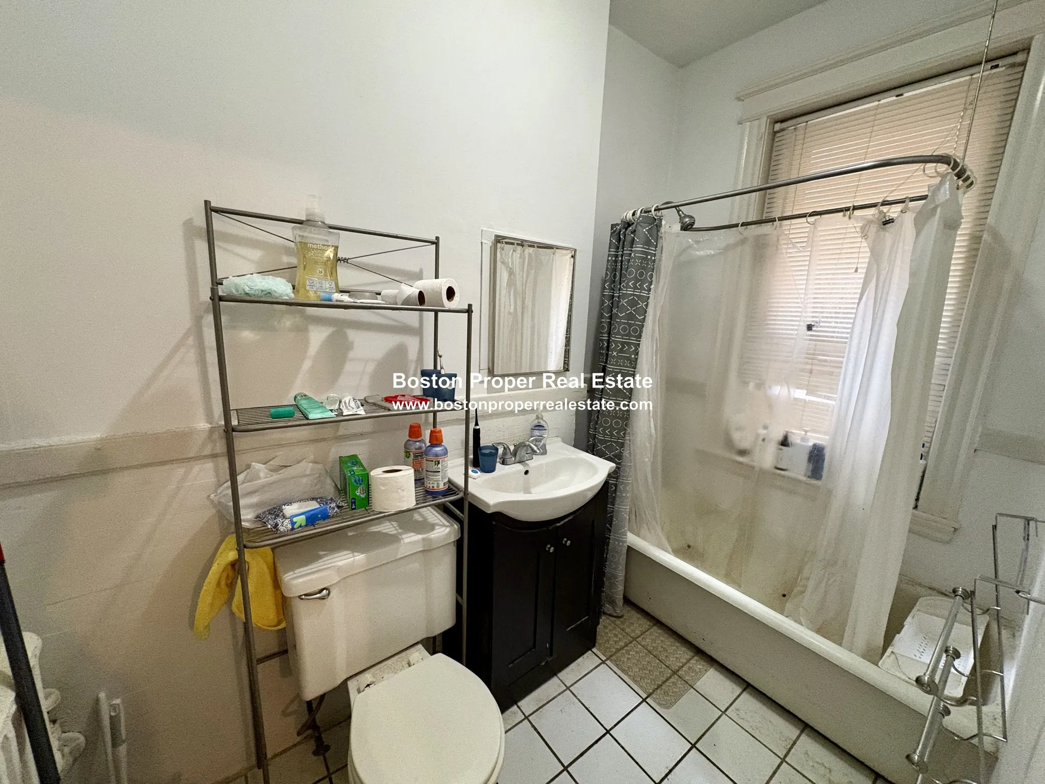 60 Queensberry St, Fenway