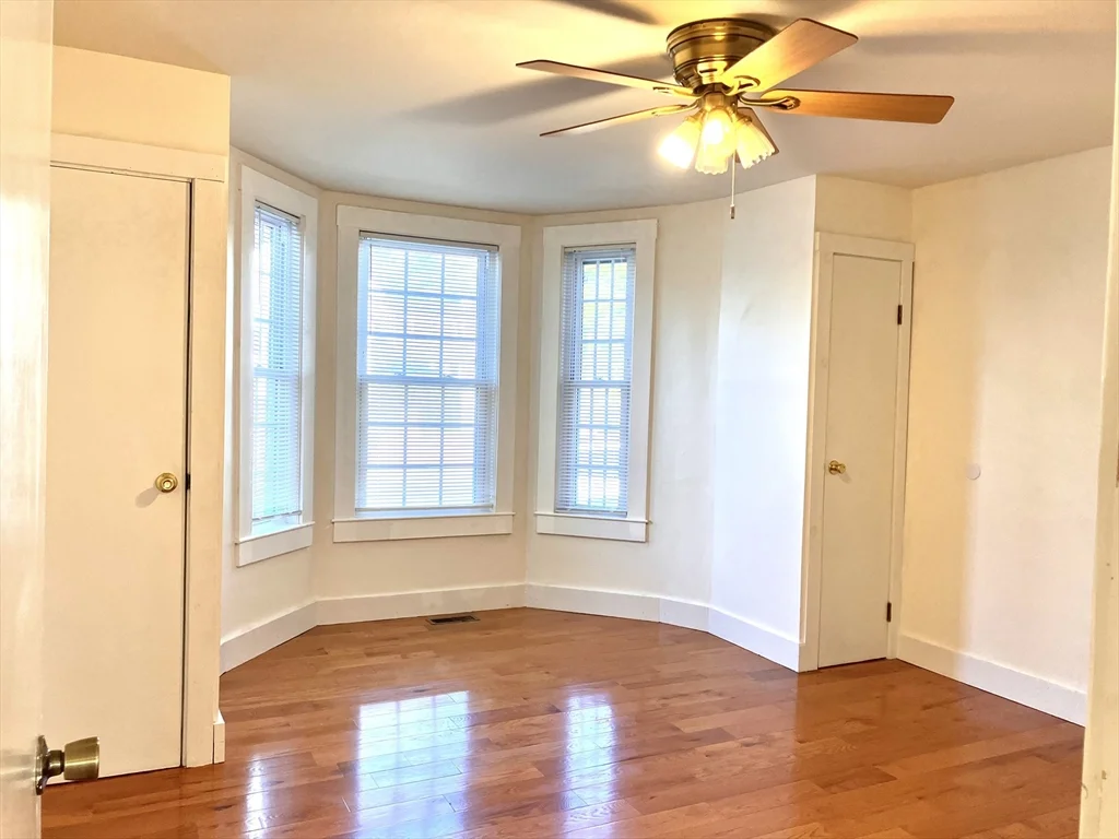 798 Summer St, Lynn