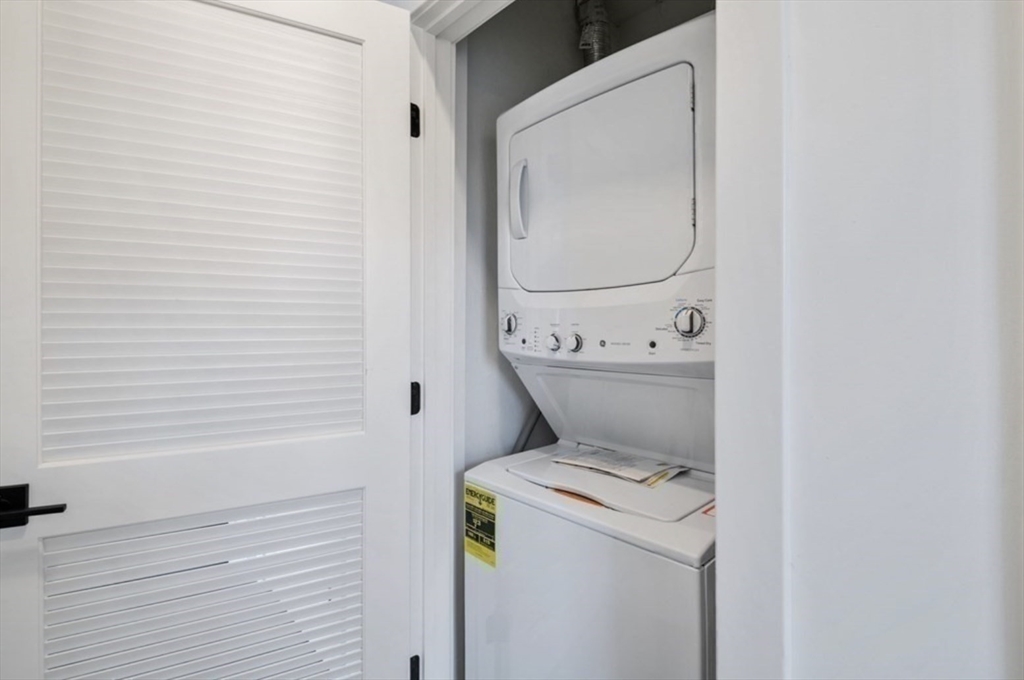 217-221 Essex St, Salem