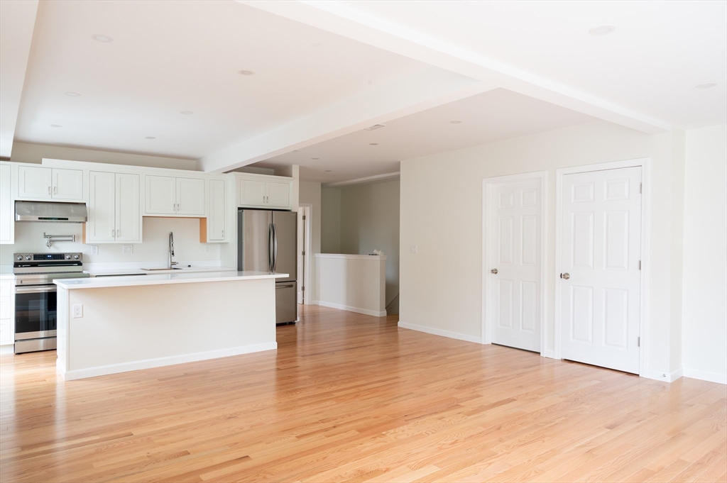 171 Everett St, Allston