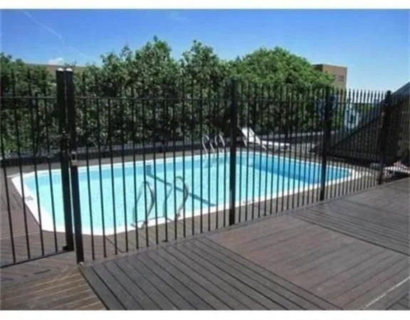 125 Pleasant St, Coolidge Corner