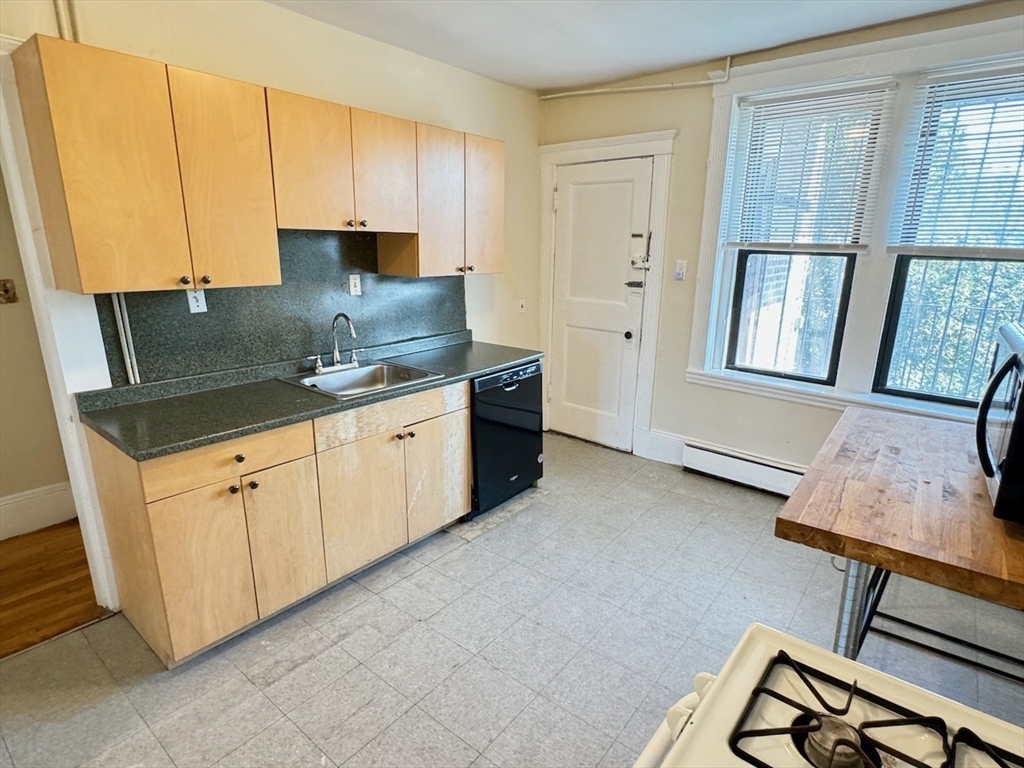 1682 Commonwealth Ave, Brighton