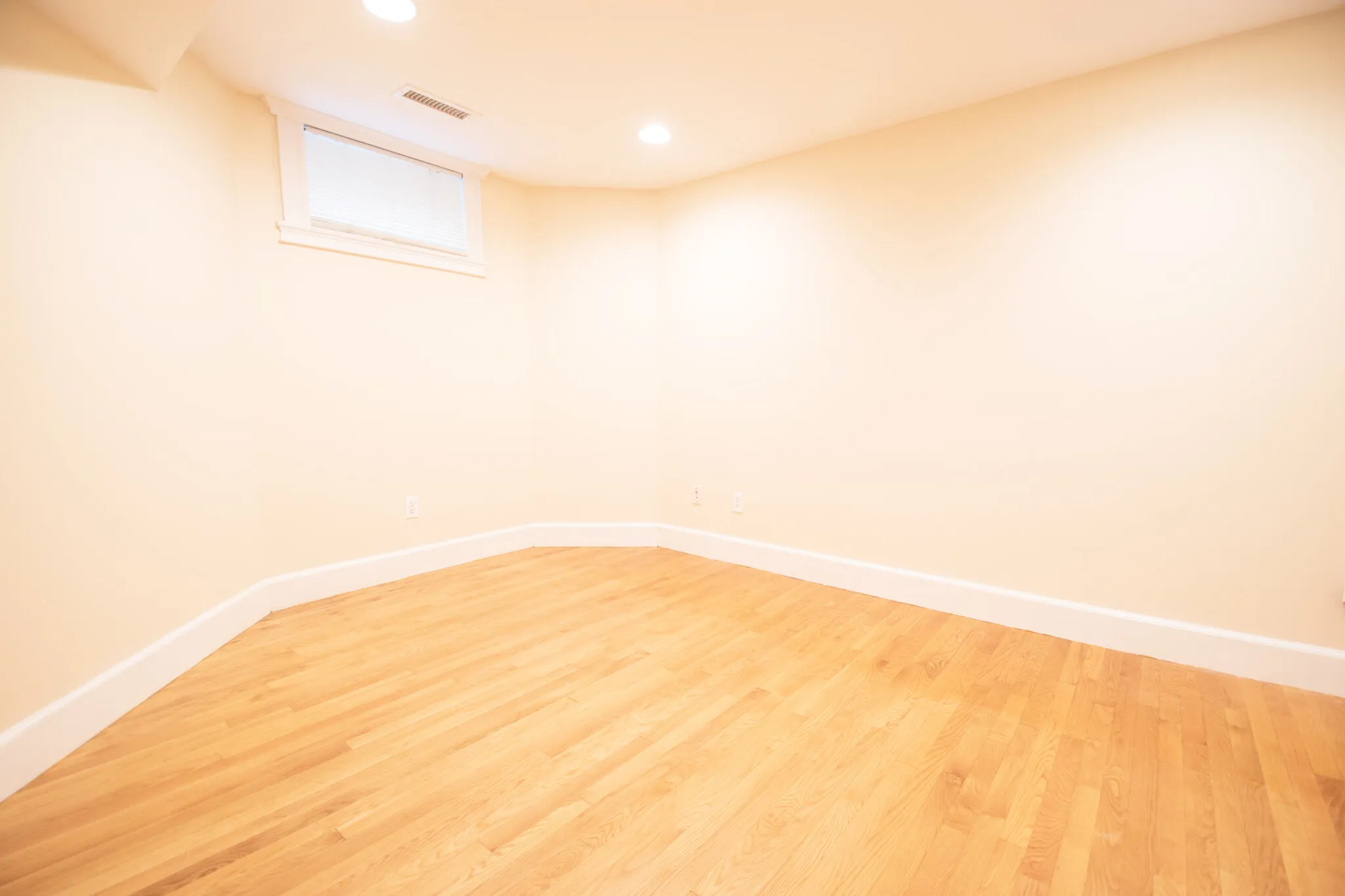 288 Western Ave, Riverside