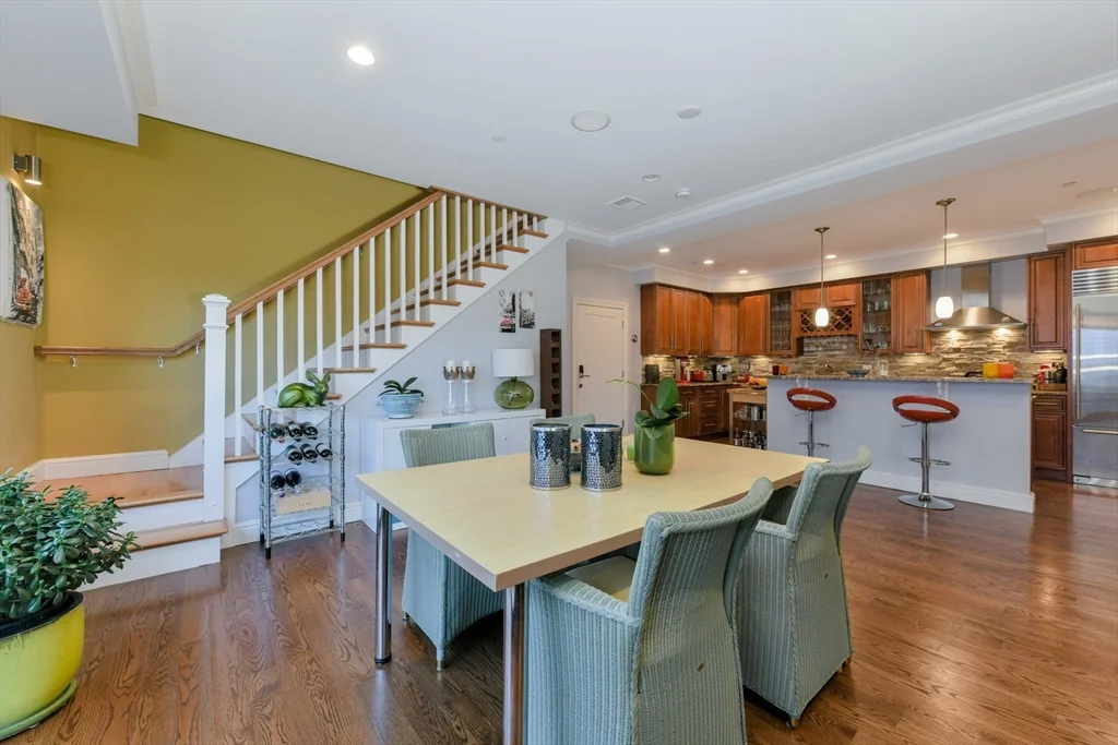 350 W Broadway, South Boston