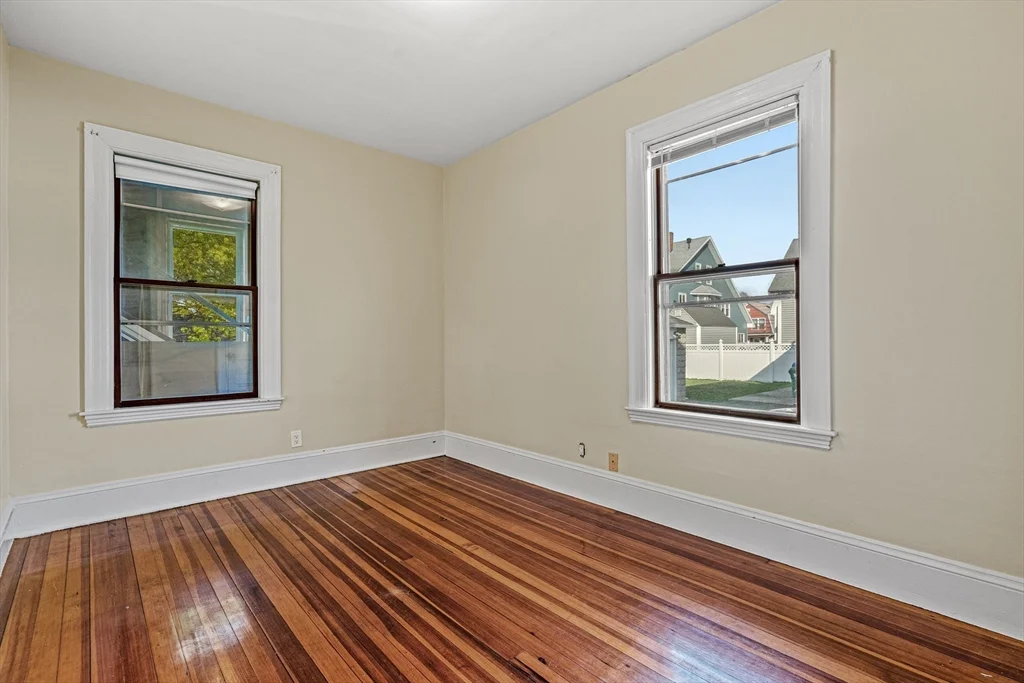 9 Marshall St, Medford