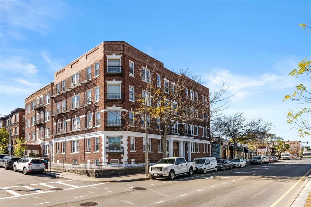 178 Brighton Ave, Allston