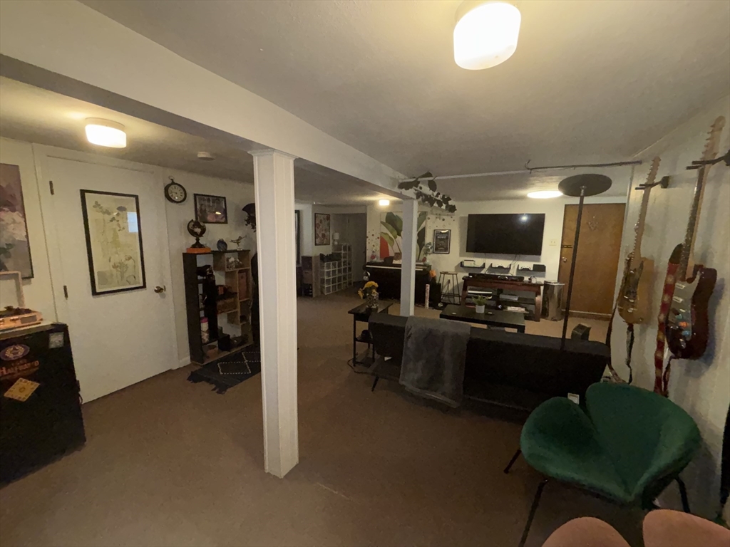 31 Stearns Rd, West Roxbury