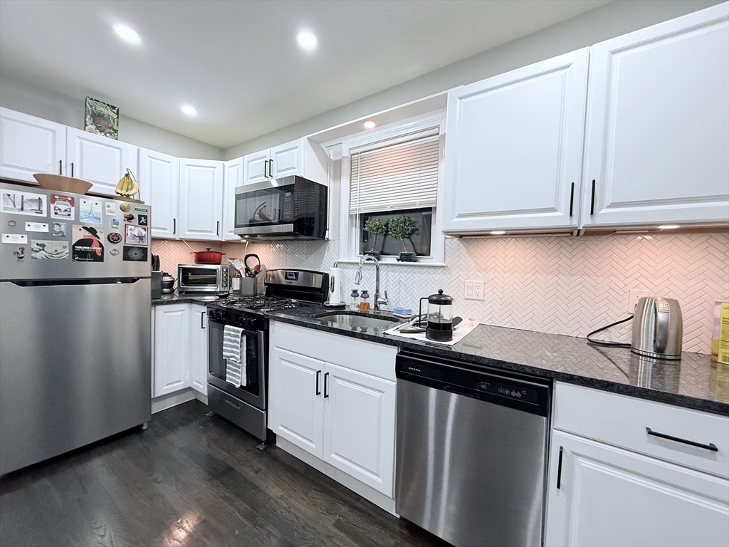 53 Lexington St, Eagle Hill