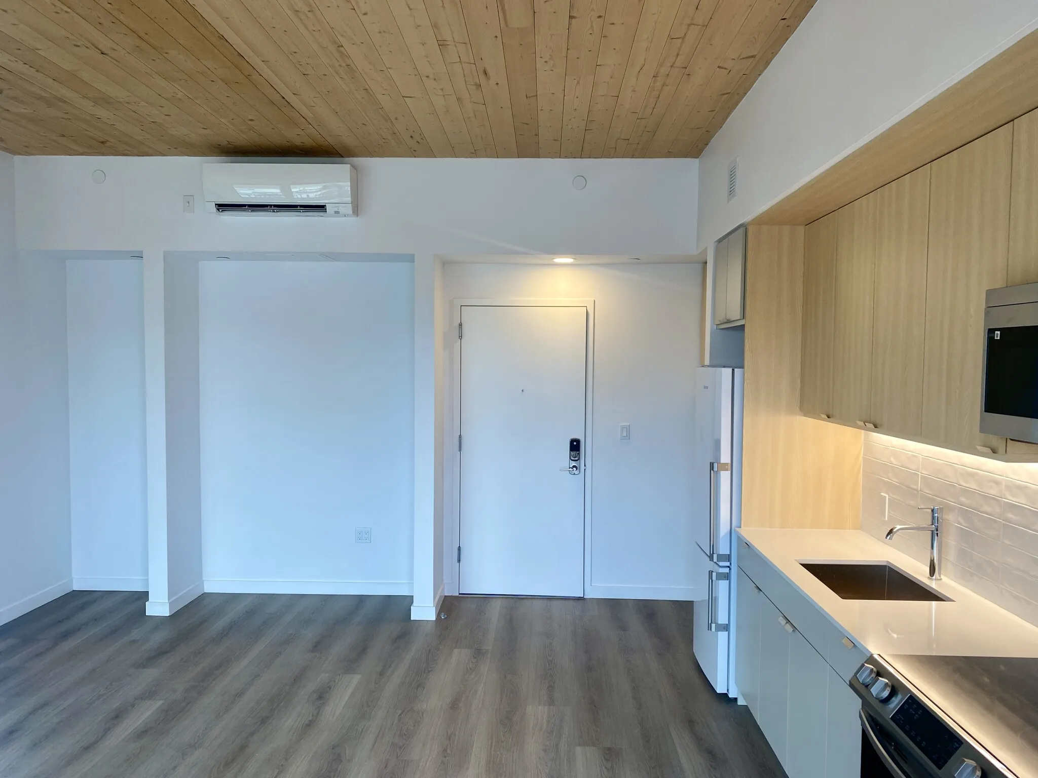 154 Broadway, East Somerville