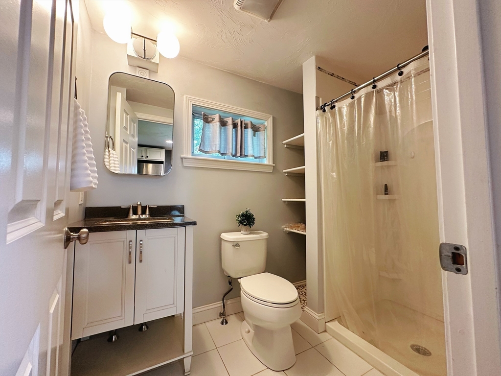 14 French Ave, Wayland