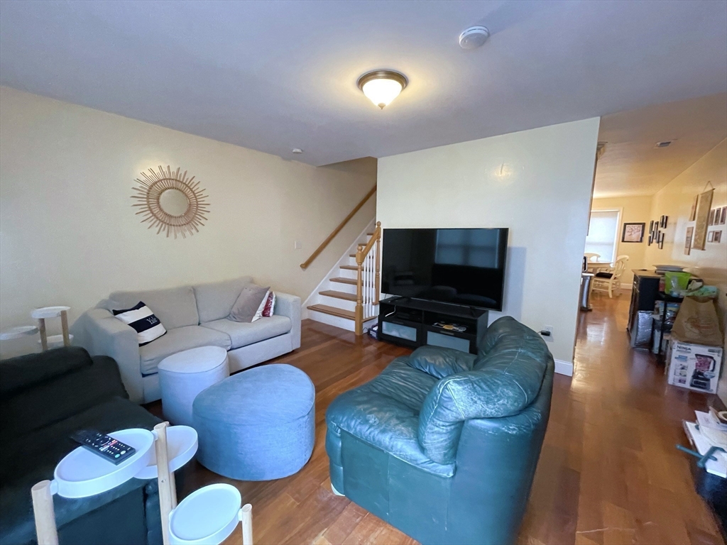 239 Prospect St, The Port