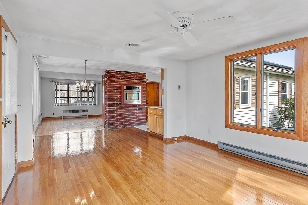 3 Melo Rd, Woburn