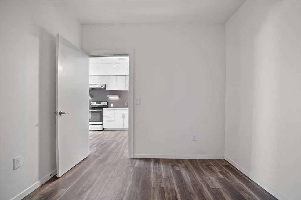 839 Beacon St, Fenway