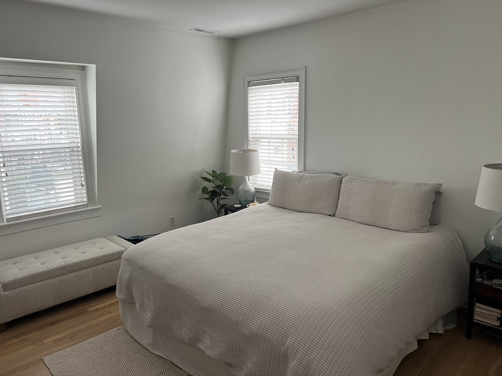 152 O St, South Boston