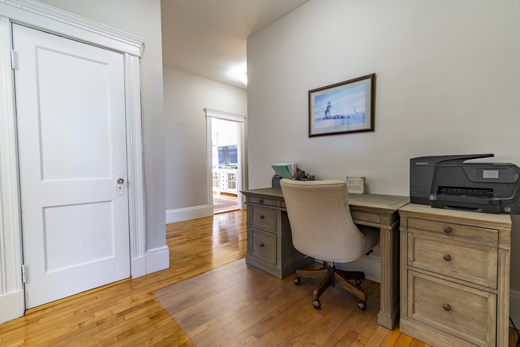 164 Strathmore Rd, Brighton