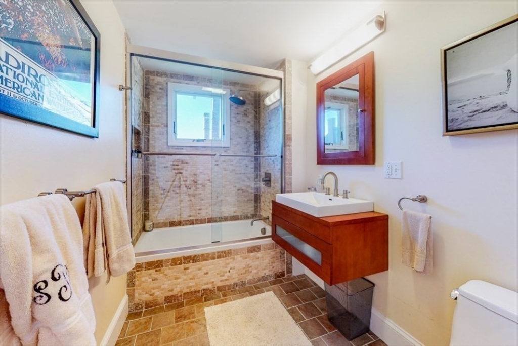 150 Lakeview Ave, West Cambridge