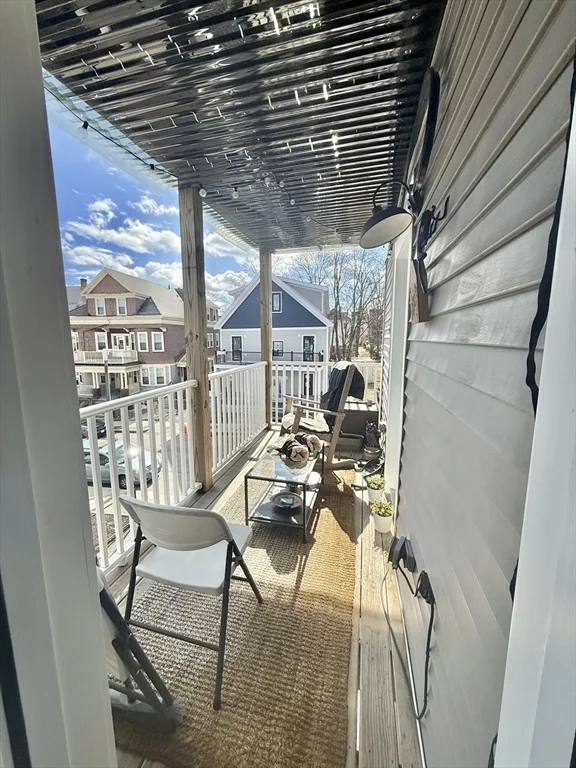 13 Schuyler St, Roxbury