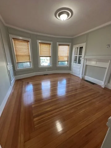 46 Lawrence St, Medford