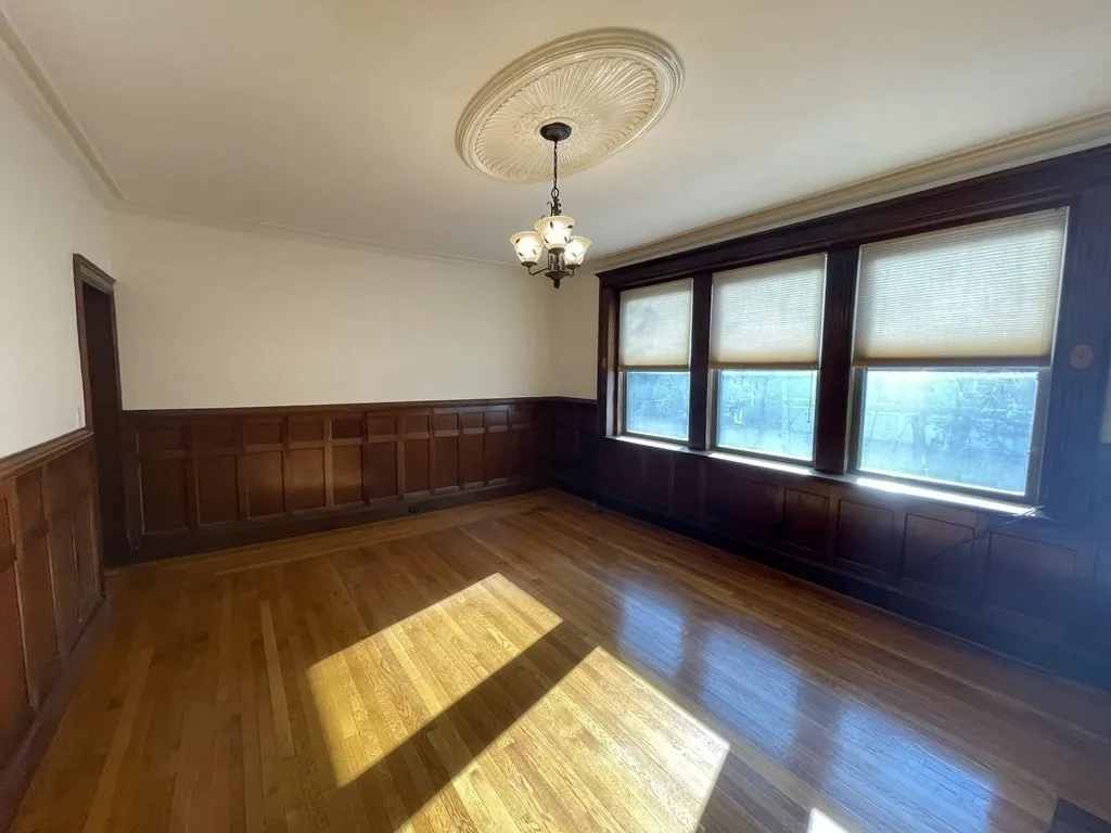 25 Stearns Rd, Coolidge Corner