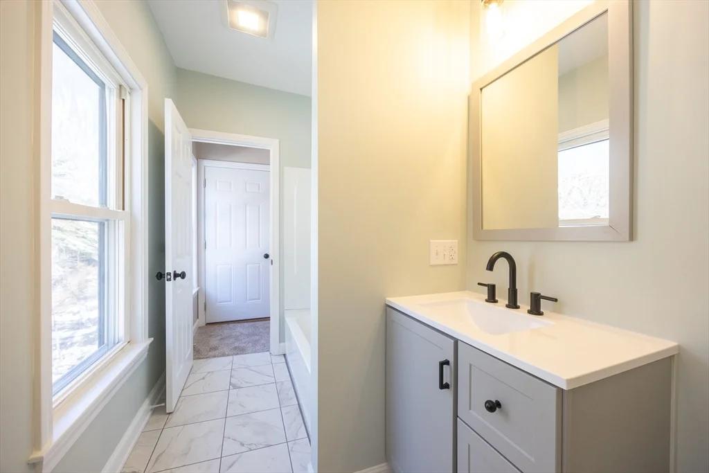 584 Mount Hope St, North Attleboro