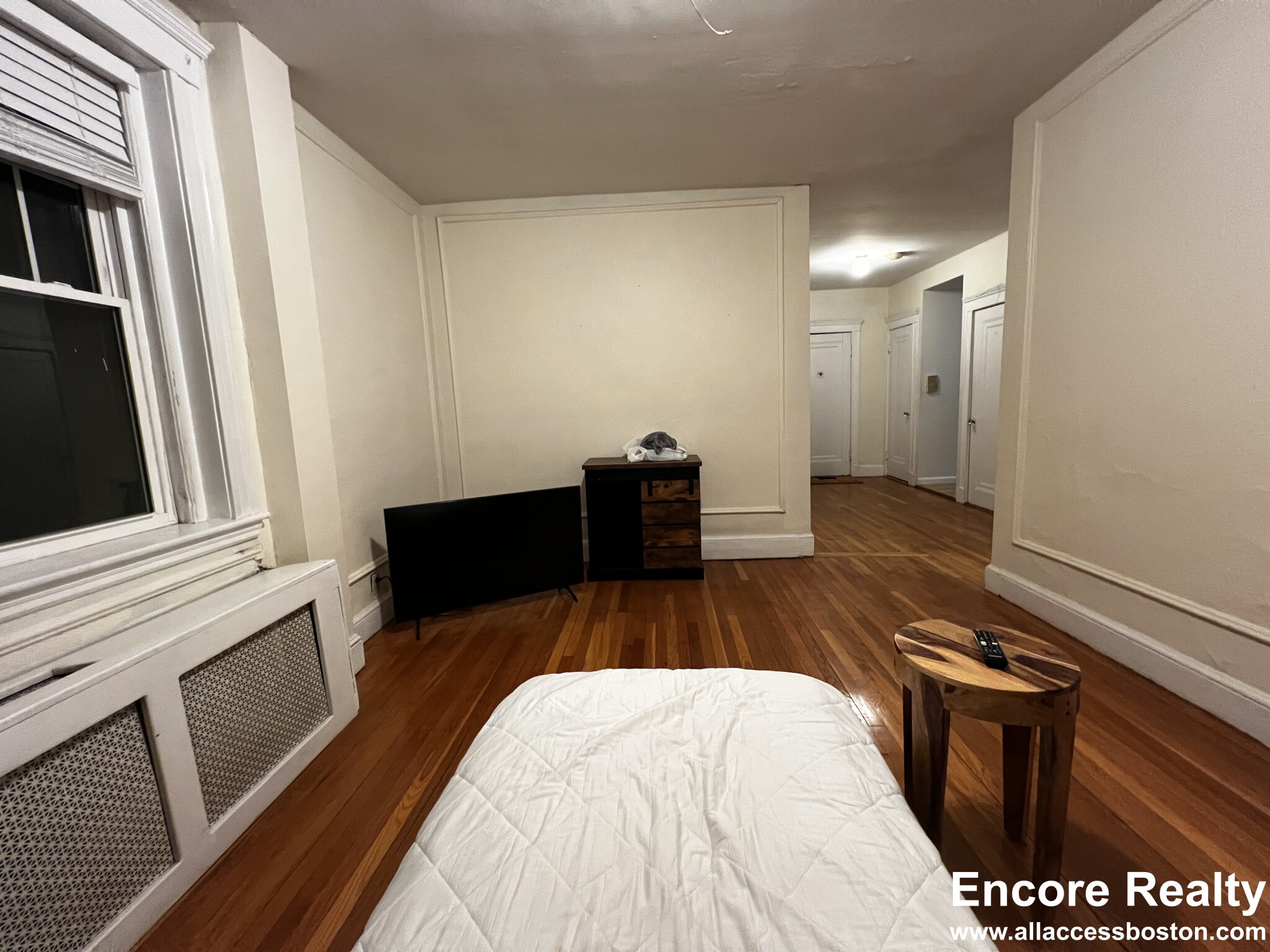 2003 Commonwealth Ave, Brighton