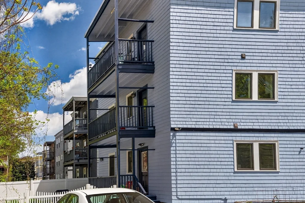 319 Forest Hills St, Jamaica Plain