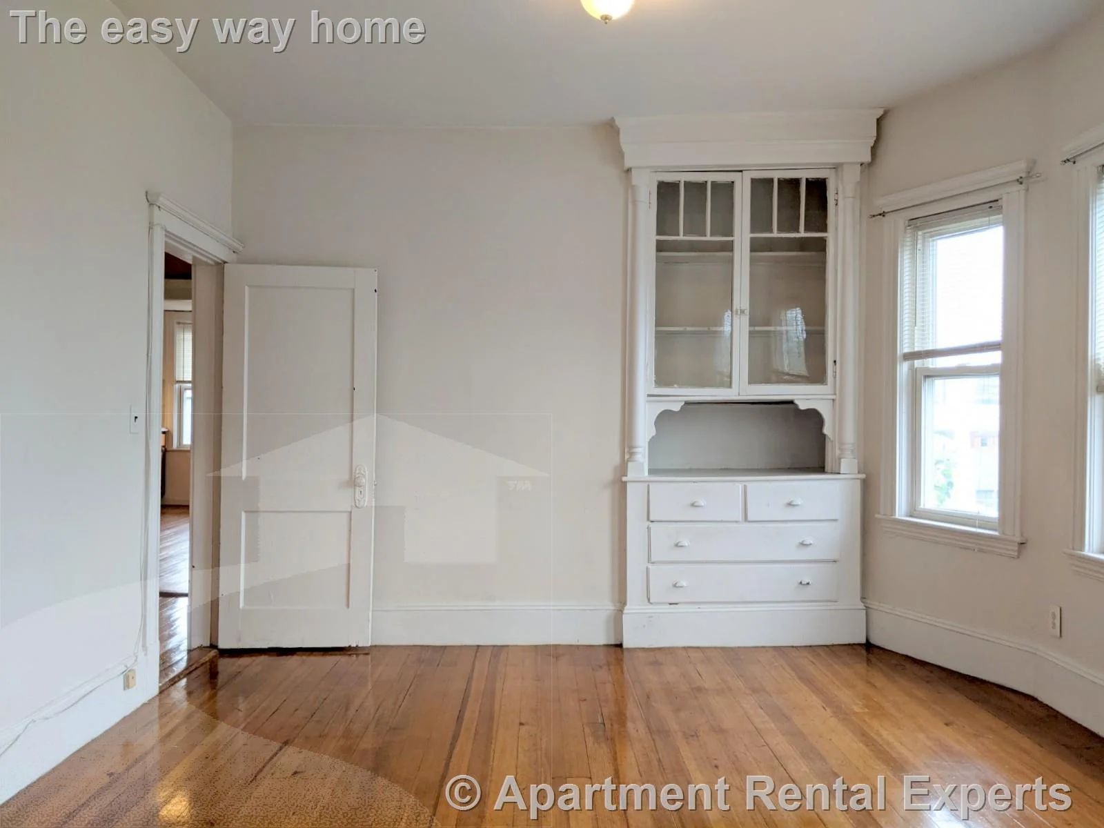 104 Conwell Ave, Tufts