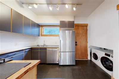 180 Columbia St, The Port