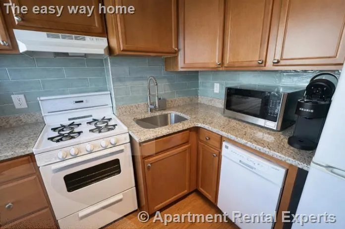 1054 Cambridge St, East Cambridge