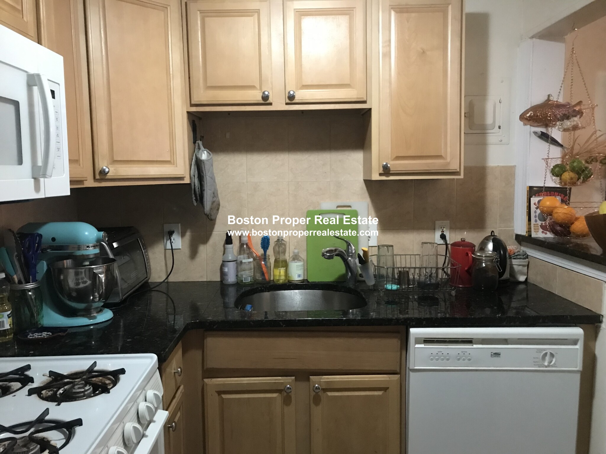 16 Hereford St, Back Bay