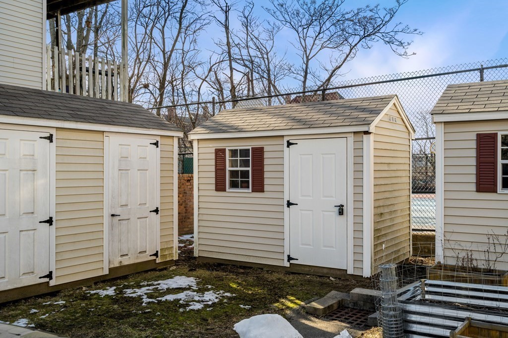 210 Summer St, Spring Hill