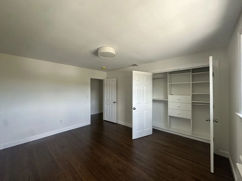 446 Dudley Rd, Newton Center