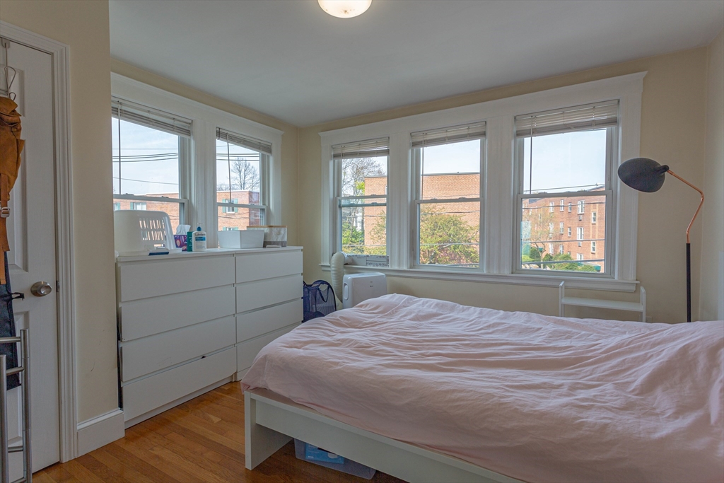 58-60 Colborne Rd, Boston