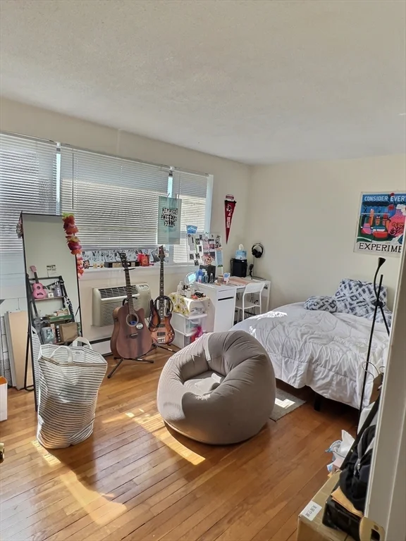 1039 Commonwealth Ave, Allston