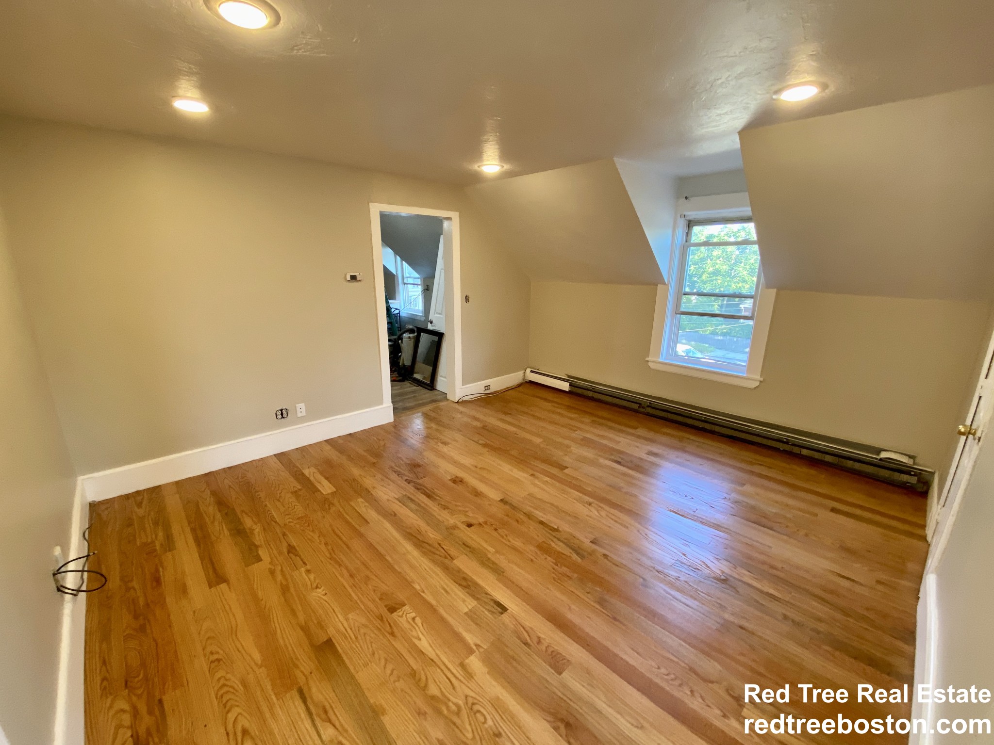335 Baker St, West Roxbury