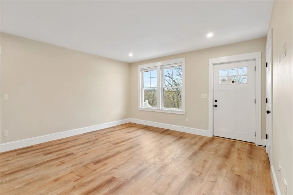 26 Lyndale, West Gloucester