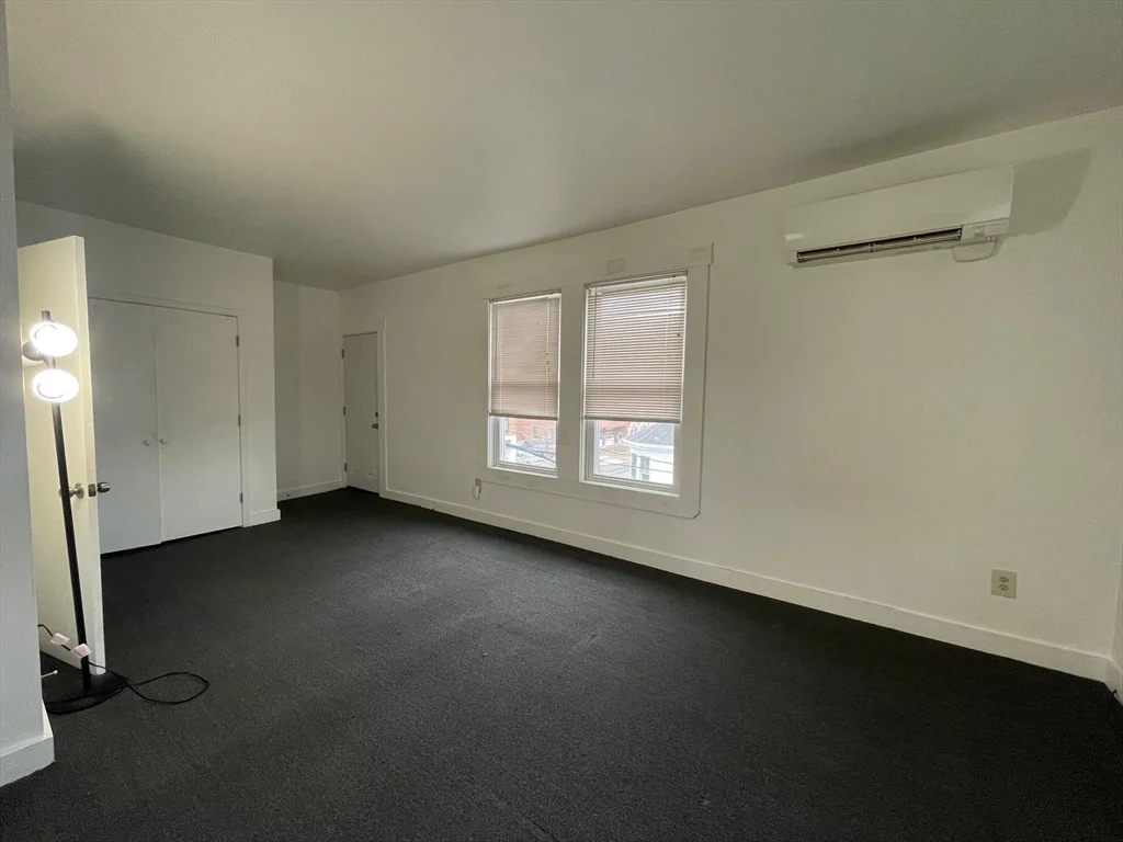 3 Webster St, Rockland