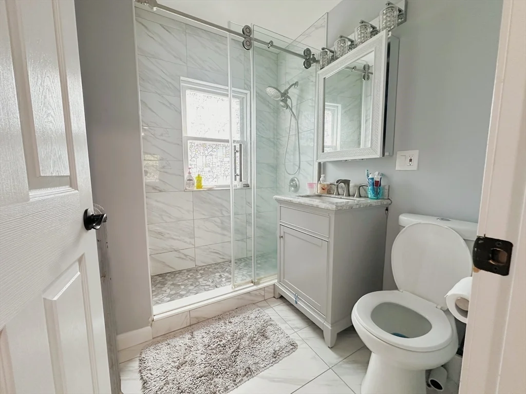 1 Vincent Ave, Belmont