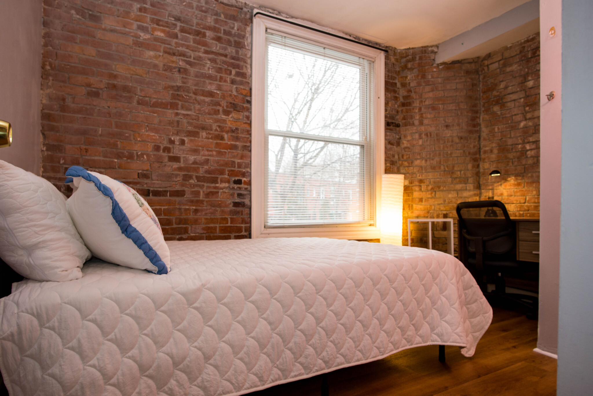 68 Hammond St, Roxbury