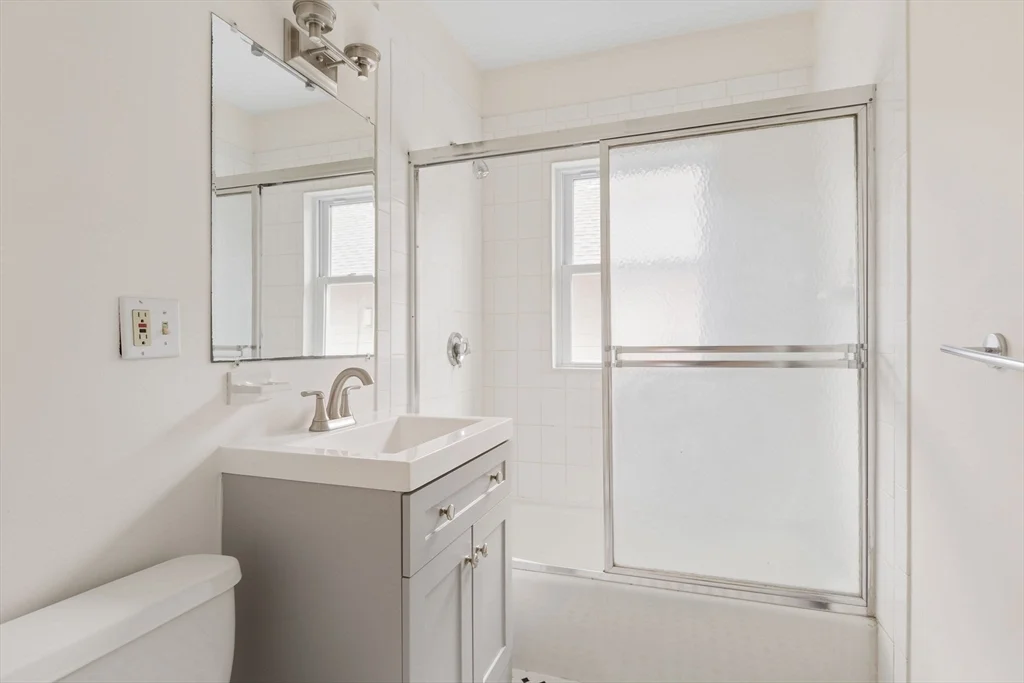 29 Sherman St, Neighborhood 9